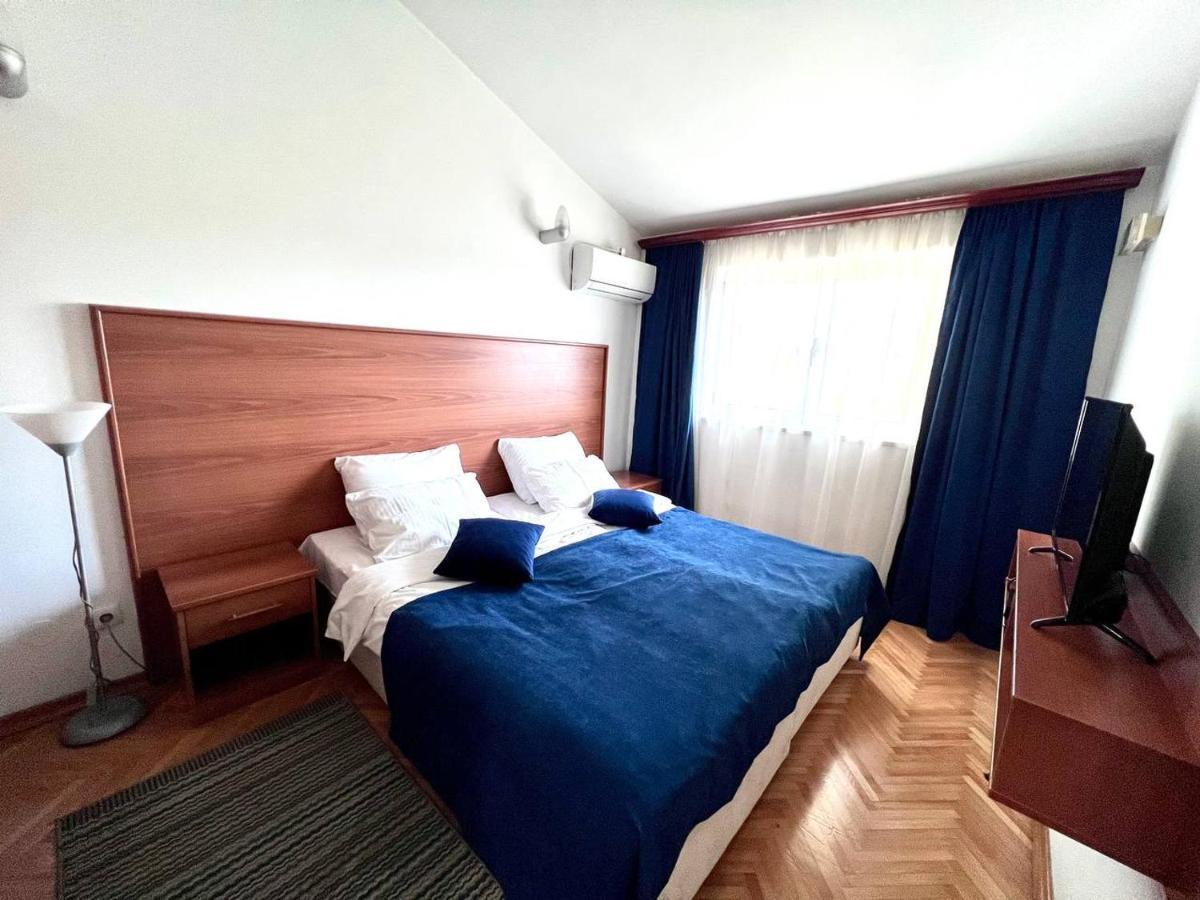 Hotel Ambasador Podgorica Exterior photo