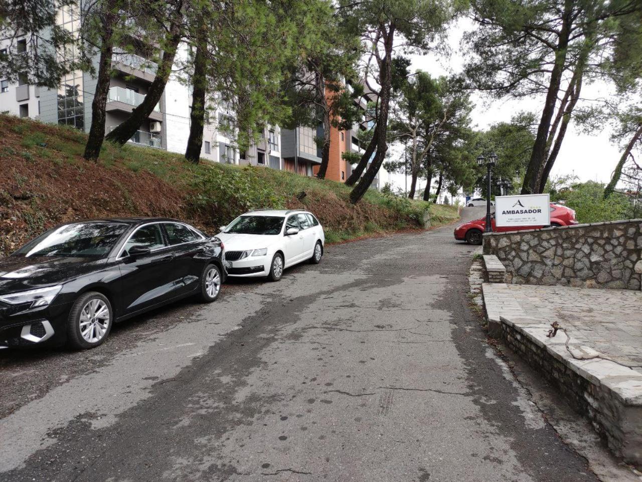 Hotel Ambasador Podgorica Exterior photo